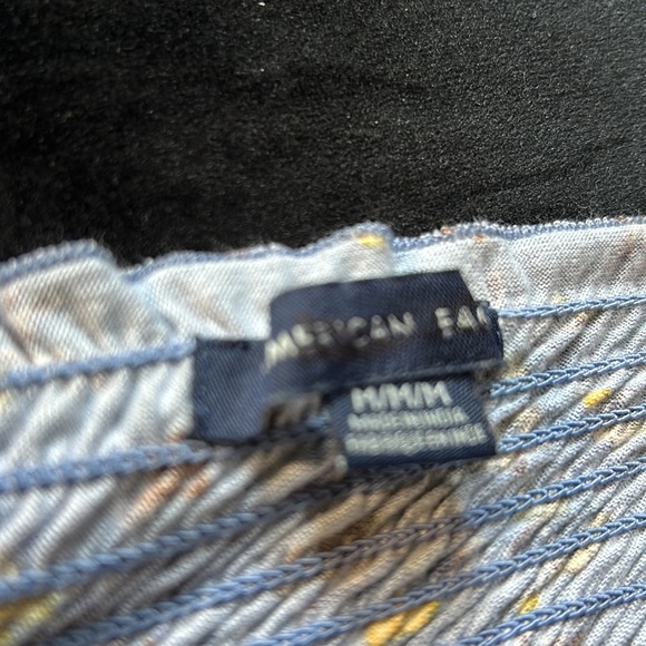 Lightly Used American Eagle Purple Floral Off Shoulder Top - Picture 3 of 3